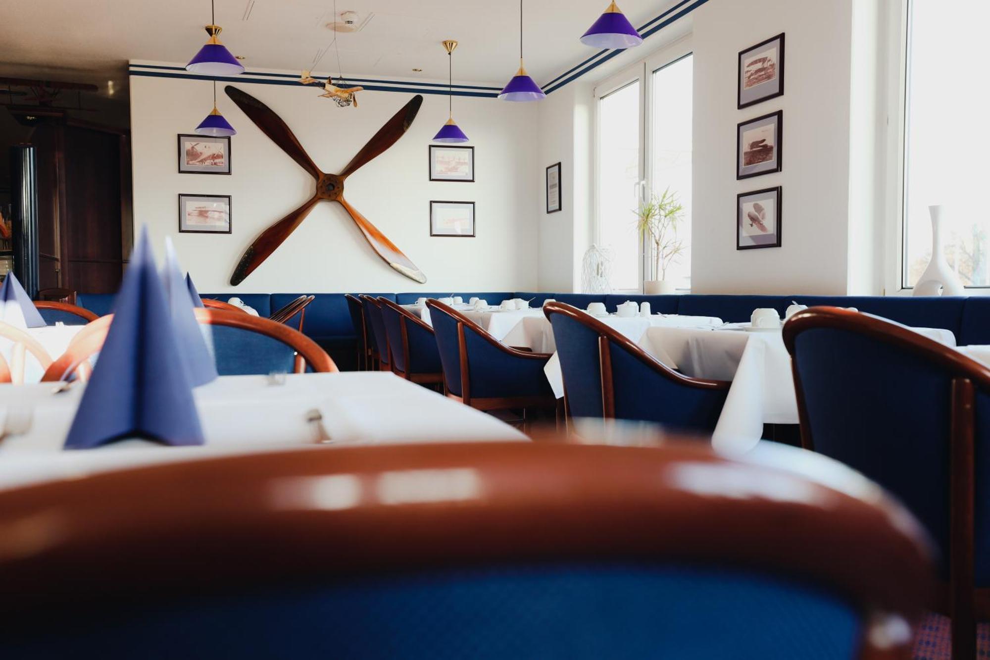 Hotel Bavaria Brehna Екстер'єр фото