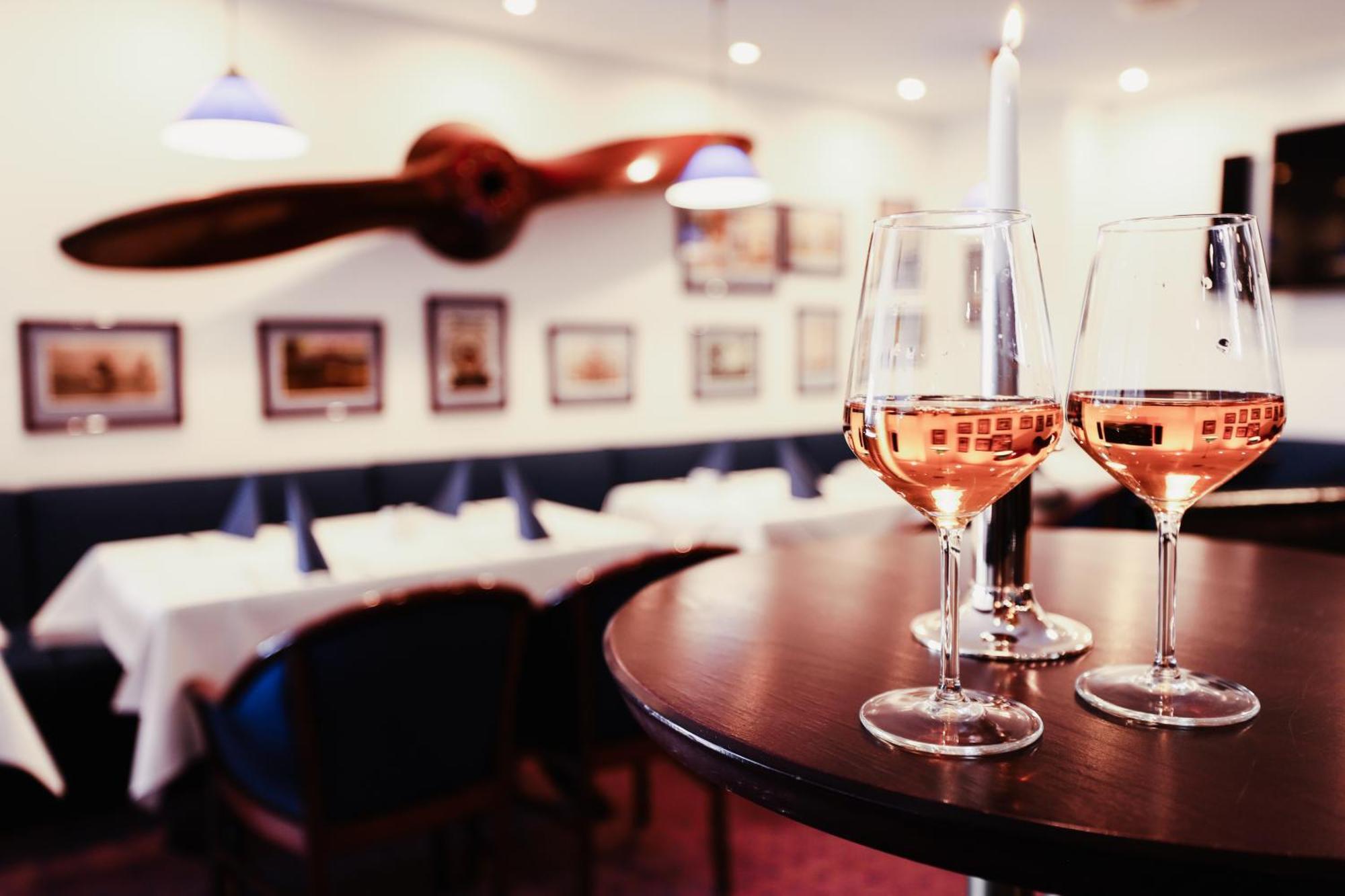 Hotel Bavaria Brehna Екстер'єр фото